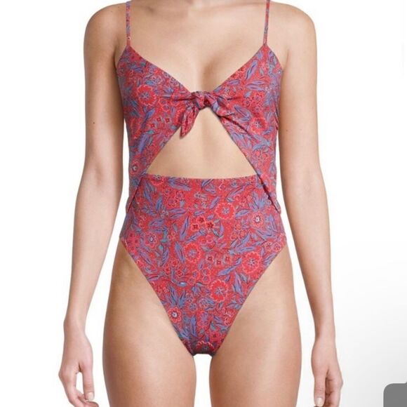 Veronica Beard
Aniston Swimsuit   - Picture 1 of 9